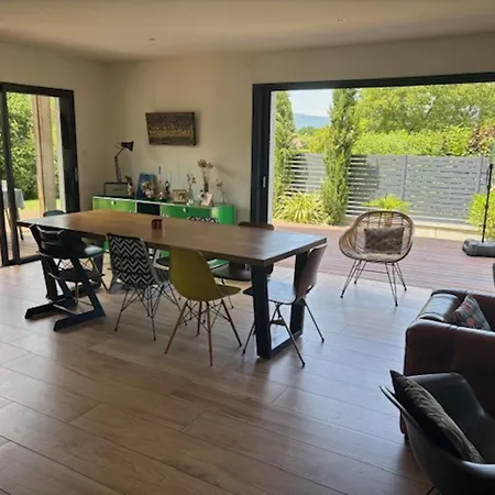 Holiday home Duingt, Maison 165m2, Jardin 8pers *