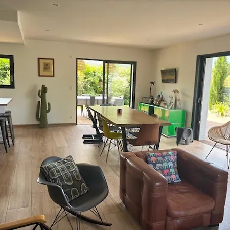 Holiday home Duingt, Maison 165m2, Jardin 8pers *